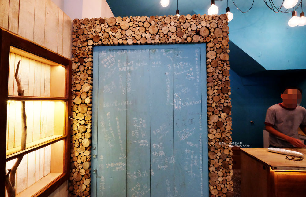 台中西區│有冰Yo Ice-叭噗冰淇淋腳踏車賣著懷舊果汁冰棒.結合文創與冰品.之後會提供內用跟碗冰 - 藍色起士的美食主義