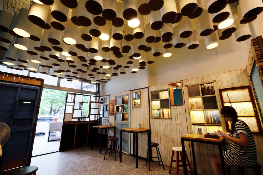 台中西區│有冰Yo Ice-叭噗冰淇淋腳踏車賣著懷舊果汁冰棒.結合文創與冰品.之後會提供內用跟碗冰 - 藍色起士的美食主義