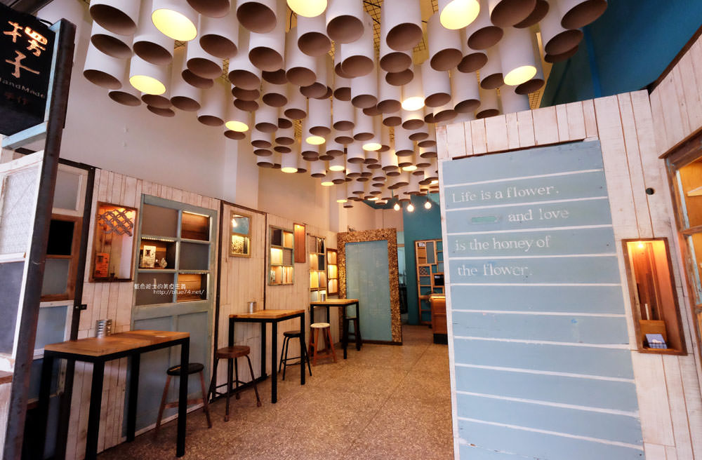 台中西區│有冰Yo Ice-叭噗冰淇淋腳踏車賣著懷舊果汁冰棒.結合文創與冰品.之後會提供內用跟碗冰 - 藍色起士的美食主義