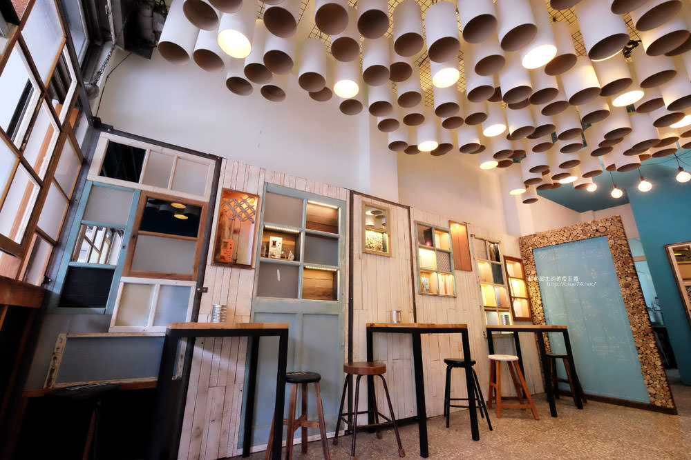 台中西區│有冰Yo Ice-叭噗冰淇淋腳踏車賣著懷舊果汁冰棒.結合文創與冰品.之後會提供內用跟碗冰 - 藍色起士的美食主義