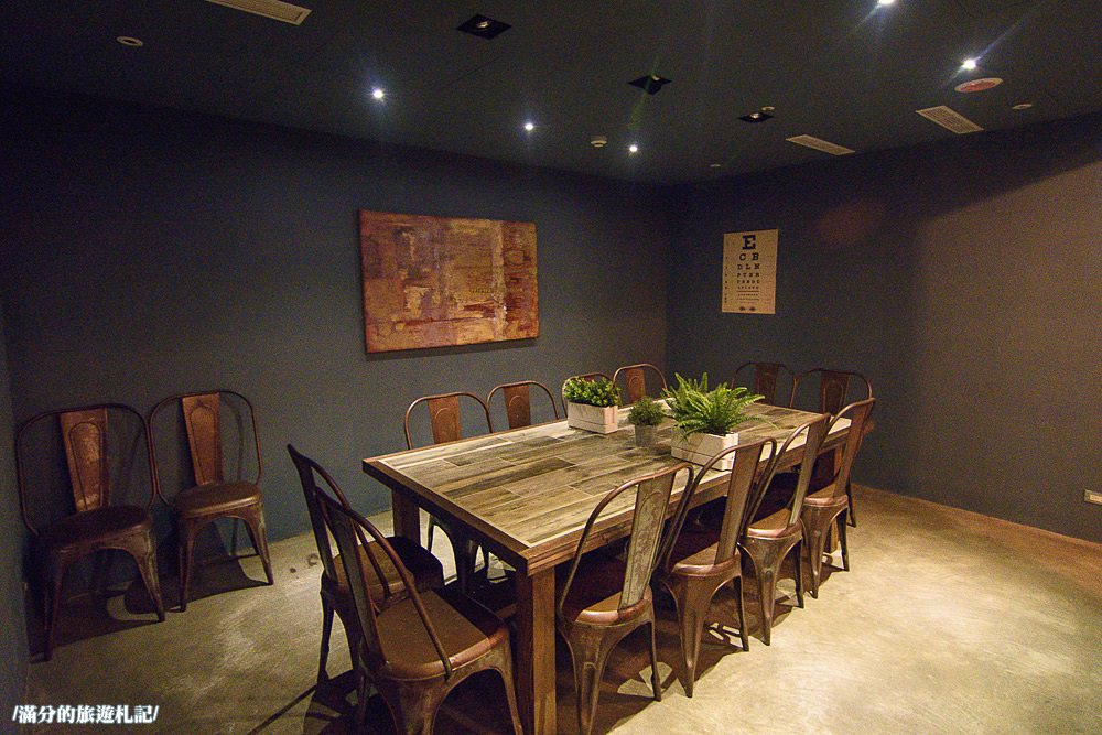 台中北區美食》台中新餐廳 JAI 宅 叢林風異國料理 來宅餐廳當貨車show girl - 滿分的旅遊札記