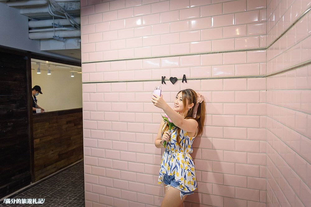 台中北區美食》台中新餐廳 JAI 宅 叢林風異國料理 來宅餐廳當貨車show girl - 滿分的旅遊札記