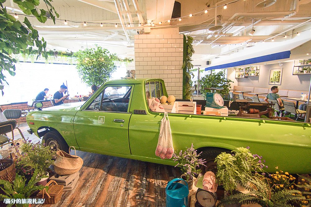 台中北區美食》台中新餐廳 JAI 宅 叢林風異國料理 來宅餐廳當貨車show girl - 滿分的旅遊札記