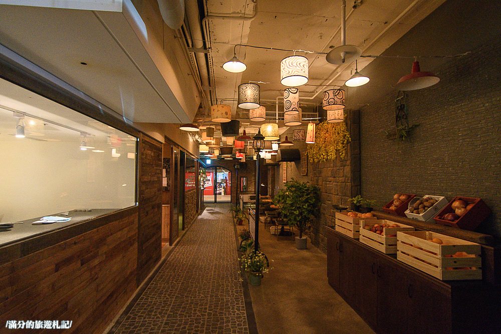 台中北區美食》台中新餐廳 JAI 宅 叢林風異國料理 來宅餐廳當貨車show girl - 滿分的旅遊札記