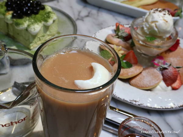 JAI 宅:台中美食│JAI 宅〃台中網美必打卡餐廳,餐點品項多樣化,還有新品甜點等你來品嘗~