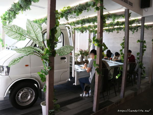 JAI 宅:台中美食│JAI 宅〃台中網美必打卡餐廳,餐點品項多樣化,還有新品甜點等你來品嘗~