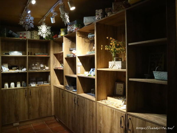 JAI 宅:台中美食│JAI 宅〃台中網美必打卡餐廳,餐點品項多樣化,還有新品甜點等你來品嘗~