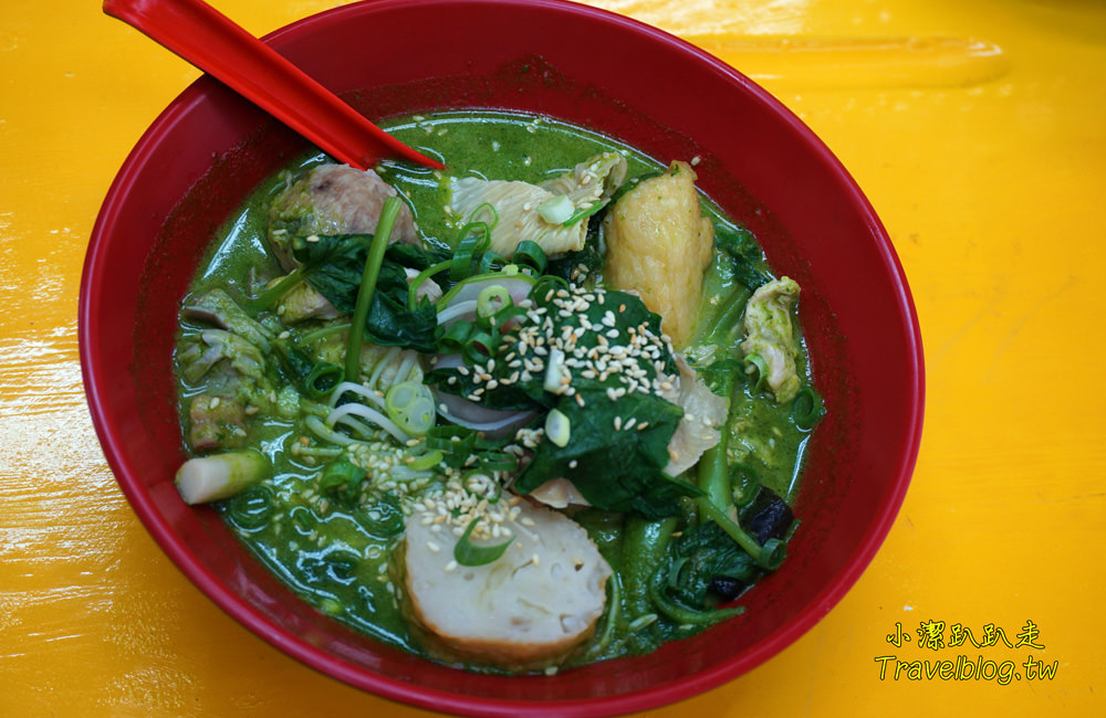 台中美食|奶奶的湯異國風味麻辣燙，豐原黃昏市場旁暗藏平價美食!豐富食材.蔬菜多樣!家庭親子聚餐的好去處!還有宵夜場!