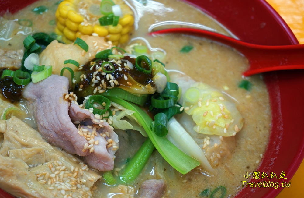 台中美食|奶奶的湯異國風味麻辣燙，豐原黃昏市場旁暗藏平價美食!豐富食材.蔬菜多樣!家庭親子聚餐的好去處!還有宵夜場!
