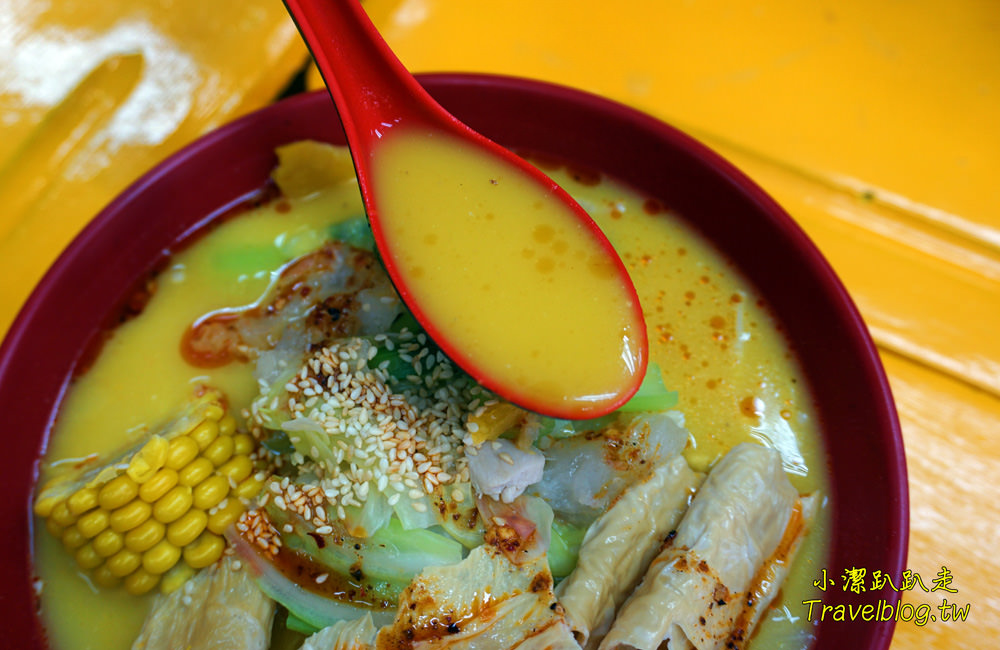 台中美食|奶奶的湯異國風味麻辣燙，豐原黃昏市場旁暗藏平價美食!豐富食材.蔬菜多樣!家庭親子聚餐的好去處!還有宵夜場!