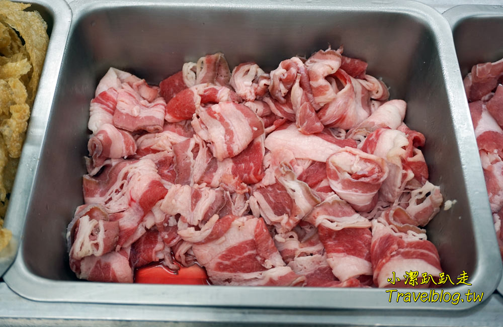 台中美食|奶奶的湯異國風味麻辣燙，豐原黃昏市場旁暗藏平價美食!豐富食材.蔬菜多樣!家庭親子聚餐的好去處!還有宵夜場!