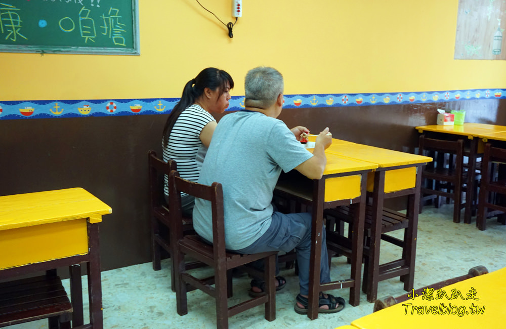 台中美食|奶奶的湯異國風味麻辣燙，豐原黃昏市場旁暗藏平價美食!豐富食材.蔬菜多樣!家庭親子聚餐的好去處!還有宵夜場!