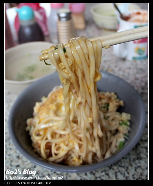 高雄。岡山》簡單質樸又絕妙的煎炒蛋麵