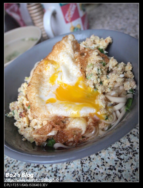 高雄。岡山》簡單質樸又絕妙的煎炒蛋麵