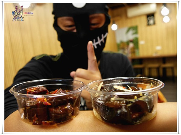 麵屋次郎,八德美食,桃園美食,平價拉麵,大湳市場,拉麵,麻辣拉麵,烤肉串