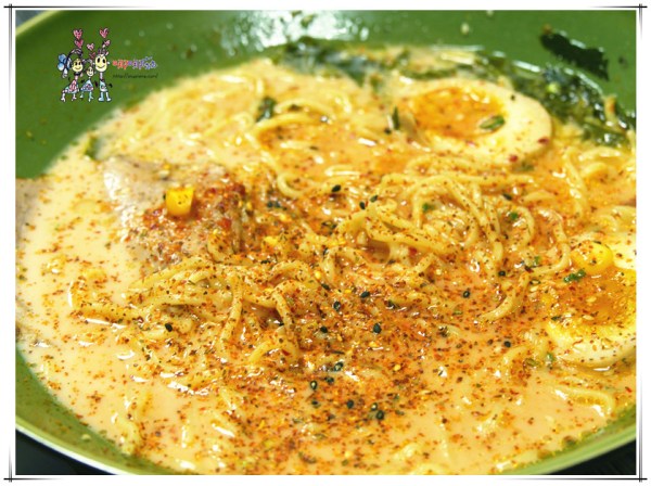 麵屋次郎,八德美食,桃園美食,平價拉麵,大湳市場,拉麵,麻辣拉麵,烤肉串