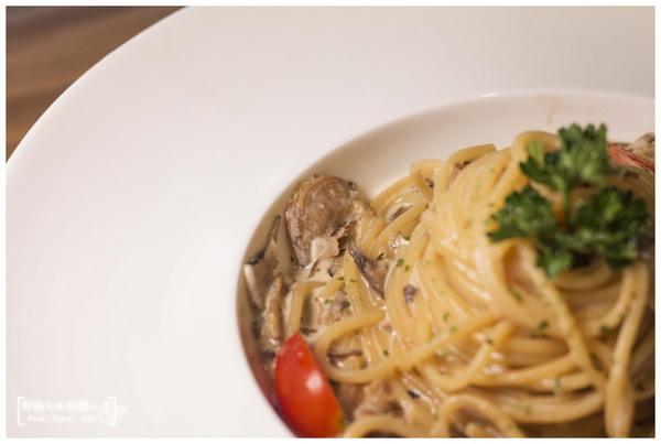 薩克森 比利時餐酒館 Sachsen Beer Bar 自由店:『台中-美食』薩克森比利時餐酒館Sachsen Beer Bar 自由店_200多種的酒類 讓你翻酒單翻到手抽筋