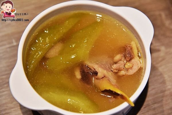 桃園龍潭美食-肉好吃牛排-平價大份量的牛排館,24盎司牛霸好逼人 (邀約) @民宿女王芽月-美食.旅遊.全台趴趴走