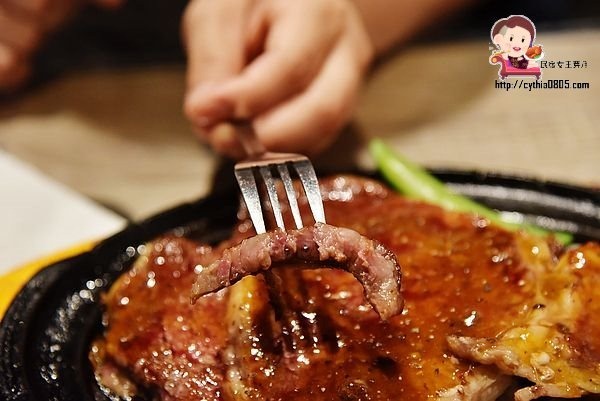 桃園龍潭美食-肉好吃牛排-平價大份量的牛排館,24盎司牛霸好逼人 (邀約) @民宿女王芽月-美食.旅遊.全台趴趴走