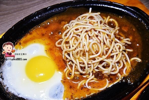 桃園龍潭美食-肉好吃牛排-平價大份量的牛排館,24盎司牛霸好逼人 (邀約) @民宿女王芽月-美食.旅遊.全台趴趴走