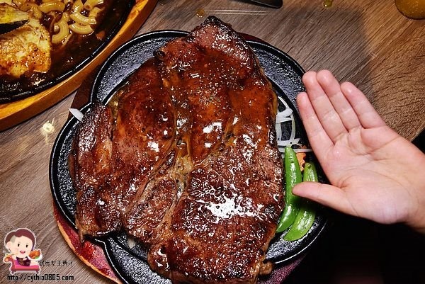 桃園龍潭美食-肉好吃牛排-平價大份量的牛排館,24盎司牛霸好逼人 (邀約) @民宿女王芽月-美食.旅遊.全台趴趴走