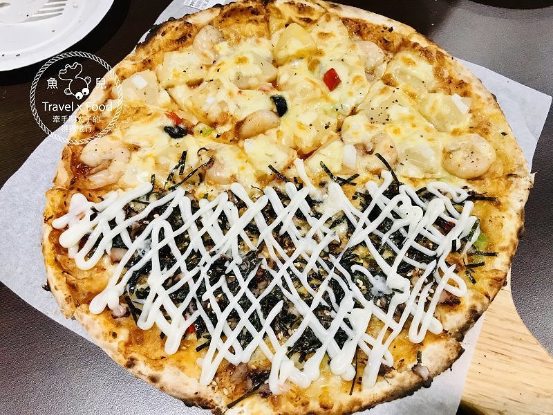 【食】新北市◆有彈珠台的 1985 窯烤披薩（台北三重店） @魚兒 x 牽手明太子的「視」界旅行
