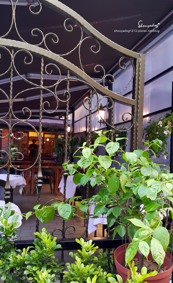 Plan B歐陸街頭小市集餐酒:【歐式餐酒館】超美超好拍的 Plan B 歐陸街頭市集小酒館試吃會