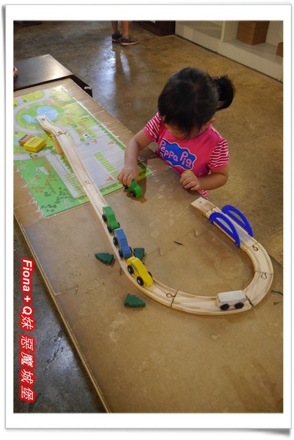 【南投埔里一日遊】桃米親水公園+埔里酒廠+豐年農場+宏基蜜蜂生態農場+敲敲木音樂工房+元首館，無論戲水、美食、觀光、新知通通有，皆是親子同遊好景點 !