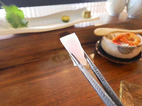 鮨匠手作壽司 -逢甲店：鮨匠手作壽司 (逢甲店)-台中逢甲日式料理  福星公園旁小型居酒屋  食材新鮮且用料豐富  超厚切生魚片能滿足所有生魚片控的胃