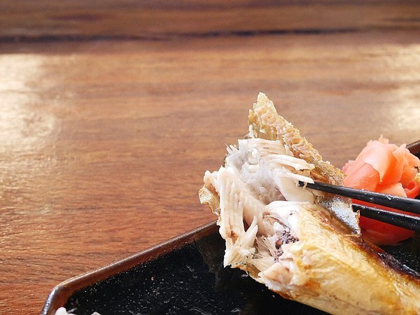 鮨匠手作壽司 -逢甲店：鮨匠手作壽司 (逢甲店)-台中逢甲日式料理  福星公園旁小型居酒屋  食材新鮮且用料豐富  超厚切生魚片能滿足所有生魚片控的胃