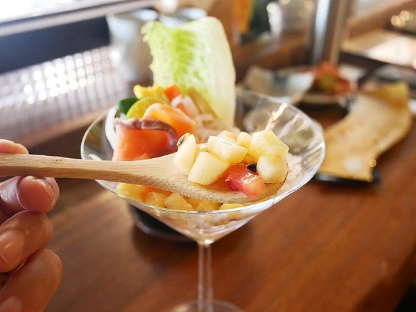 鮨匠手作壽司 -逢甲店：鮨匠手作壽司 (逢甲店)-台中逢甲日式料理  福星公園旁小型居酒屋  食材新鮮且用料豐富  超厚切生魚片能滿足所有生魚片控的胃