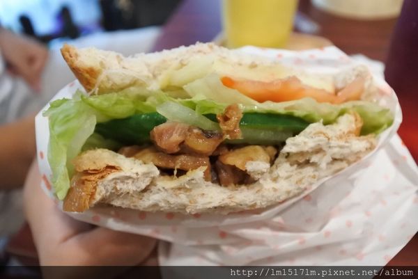 巴部屋工房文心店 (41).jpg 巴部屋工房文心店 (41).jpg