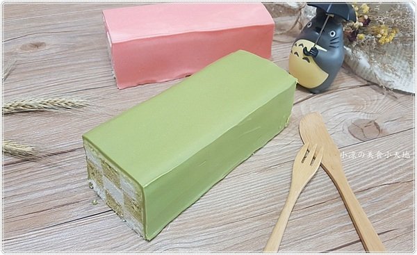 米之朵甜點房:台中南區』米之朵甜點房║IG新話題,夢幻系甜點,網紅必嚐棋盤蛋糕繽紛引爆少女心,快約閨蜜一起下午茶吧!