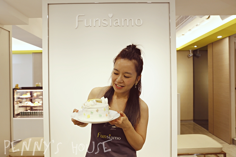 台北週末哪裡去？客自化Café & Play體驗店鋪 - Funsiamo 做蛋糕好玩又好吃。（國父紀念館捷運站1號出口）