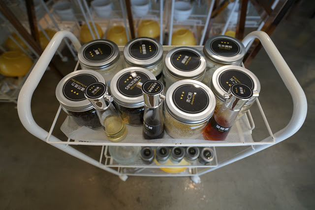 東區甜點親手做 Funsiamo  Café&Play。客自化 Café & Play體驗店鋪。姊妹淘周末玩樂新據點! (近國父紀念館站)