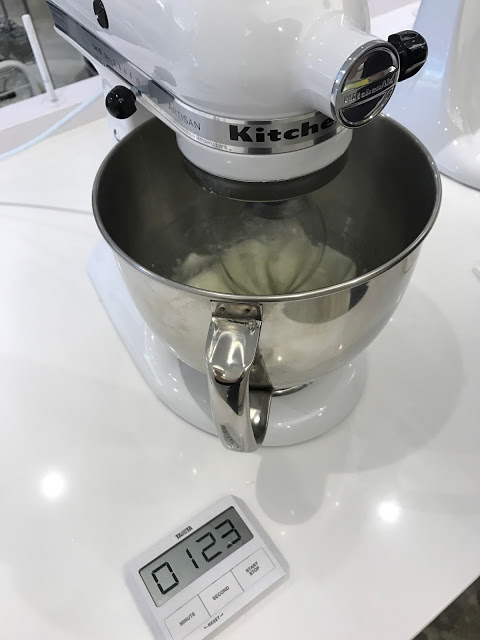 東區甜點親手做 Funsiamo  Café&Play。客自化 Café & Play體驗店鋪。姊妹淘周末玩樂新據點! (近國父紀念館站)