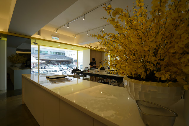 東區甜點親手做 Funsiamo  Café&Play。客自化 Café & Play體驗店鋪。姊妹淘周末玩樂新據點! (近國父紀念館站)