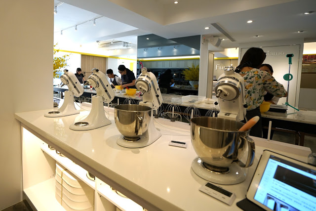 東區甜點親手做 Funsiamo  Café&Play。客自化 Café & Play體驗店鋪。姊妹淘周末玩樂新據點! (近國父紀念館站)