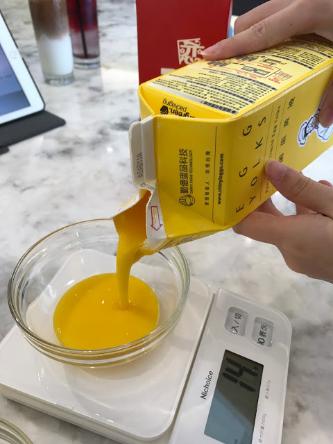 東區甜點親手做 Funsiamo  Café&Play。客自化 Café & Play體驗店鋪。姊妹淘周末玩樂新據點! (近國父紀念館站)