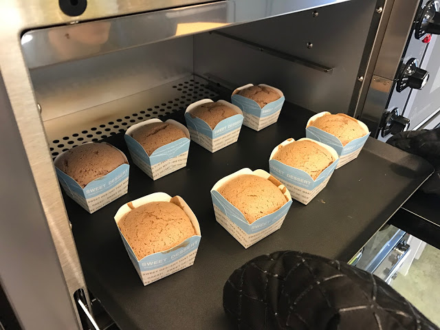 東區甜點親手做 Funsiamo  Café&Play。客自化 Café & Play體驗店鋪。姊妹淘周末玩樂新據點! (近國父紀念館站)