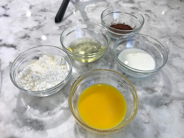 東區甜點親手做 Funsiamo  Café&Play。客自化 Café & Play體驗店鋪。姊妹淘周末玩樂新據點! (近國父紀念館站)