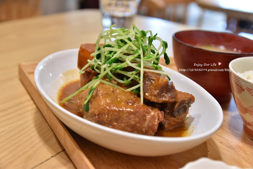 柚子 Pomelo's Home味噌燉蘿蔔排骨