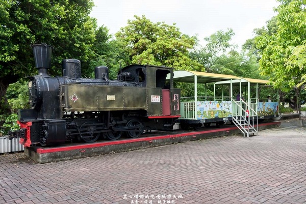 蕭家大院兔子寵物餐廳:屏東︱蕭家大院兔子寵物餐廳 帶著孩子餵兔子、和兔子玩躲貓貓吧!