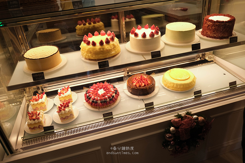 【台北】Sweet Tooth｜草莓杯♡草莓千層♡草莓牛奶♡草莓塔，用滿滿草莓甜點迎接冬季！ - 桑分鐘熱度