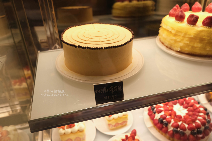 【台北】Sweet Tooth｜草莓杯♡草莓千層♡草莓牛奶♡草莓塔，用滿滿草莓甜點迎接冬季！ - 桑分鐘熱度