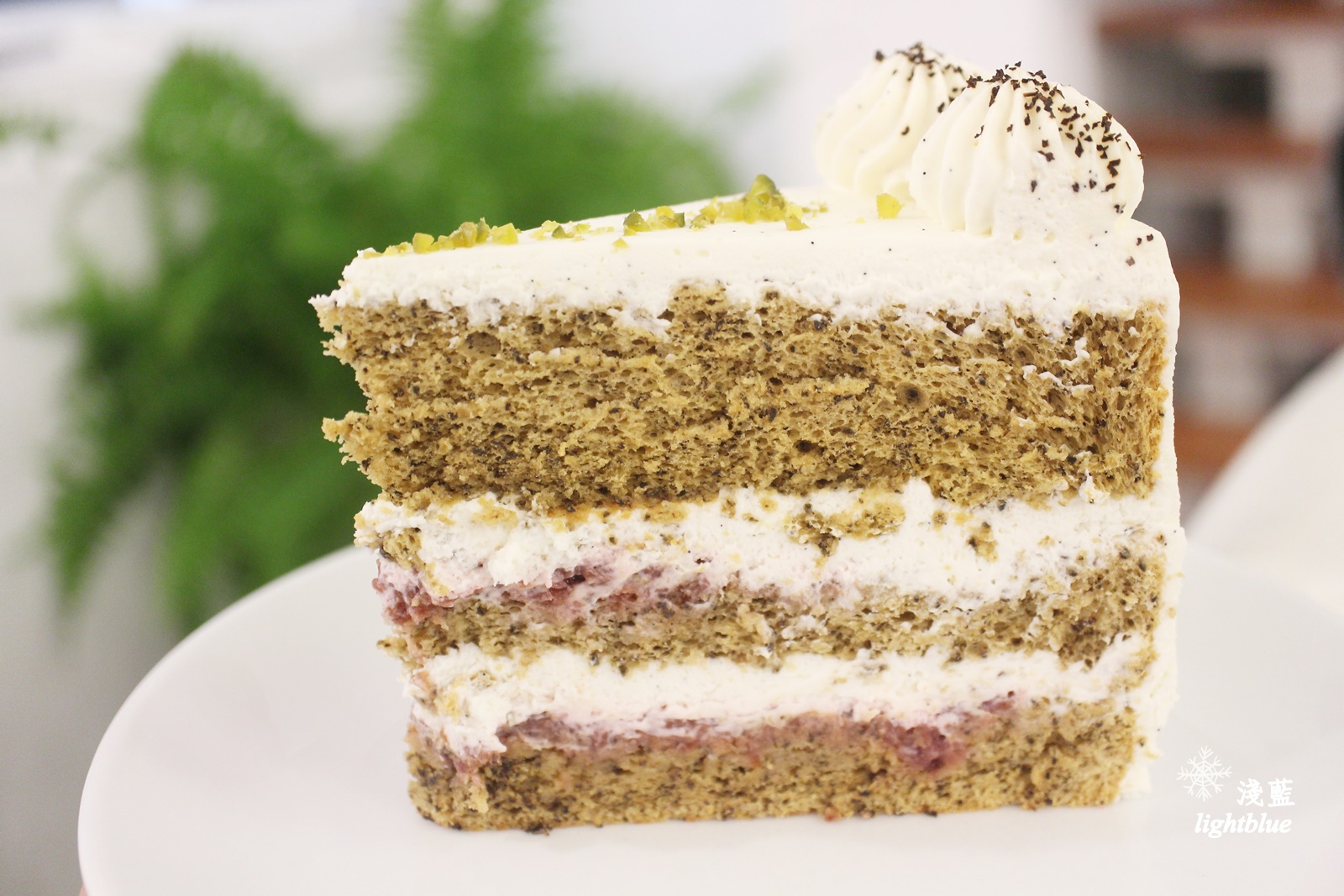 [ 國父紀念館美食 ] 淺藍 × sweet tooth～大份量小山園抹茶千層蛋糕