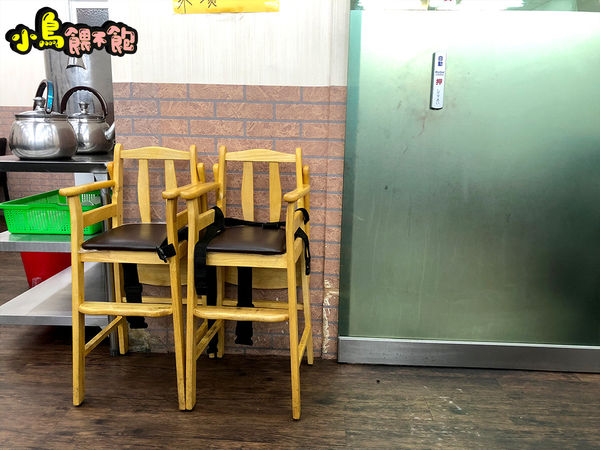 不用吃到飽，平價就可以吃很飽！《嘉義老牌石頭火鍋-明誠店》大推浮誇的花枝蝦仁漿