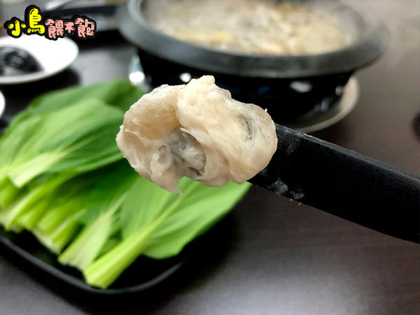 不用吃到飽，平價就可以吃很飽！《嘉義老牌石頭火鍋-明誠店》大推浮誇的花枝蝦仁漿