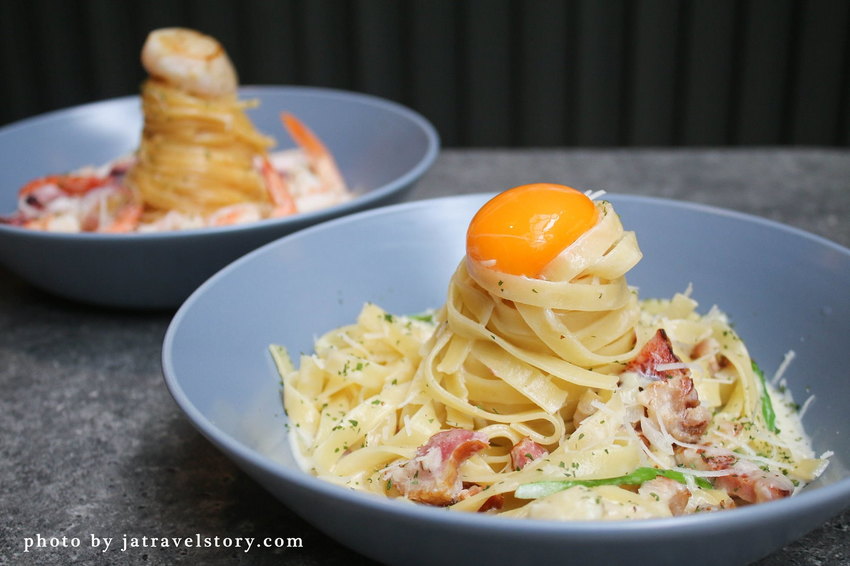 窩巷弄 超邪惡起司雞蛋培根麵!空間寬敞、氛圍安靜舒適【捷運公館】台大公館聚餐餐廳/公館美食推薦/寵物友善餐廳 @J&A的旅行