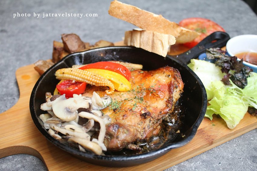 窩巷弄 超邪惡起司雞蛋培根麵!空間寬敞、氛圍安靜舒適【捷運公館】台大公館聚餐餐廳/公館美食推薦/寵物友善餐廳 @J&A的旅行